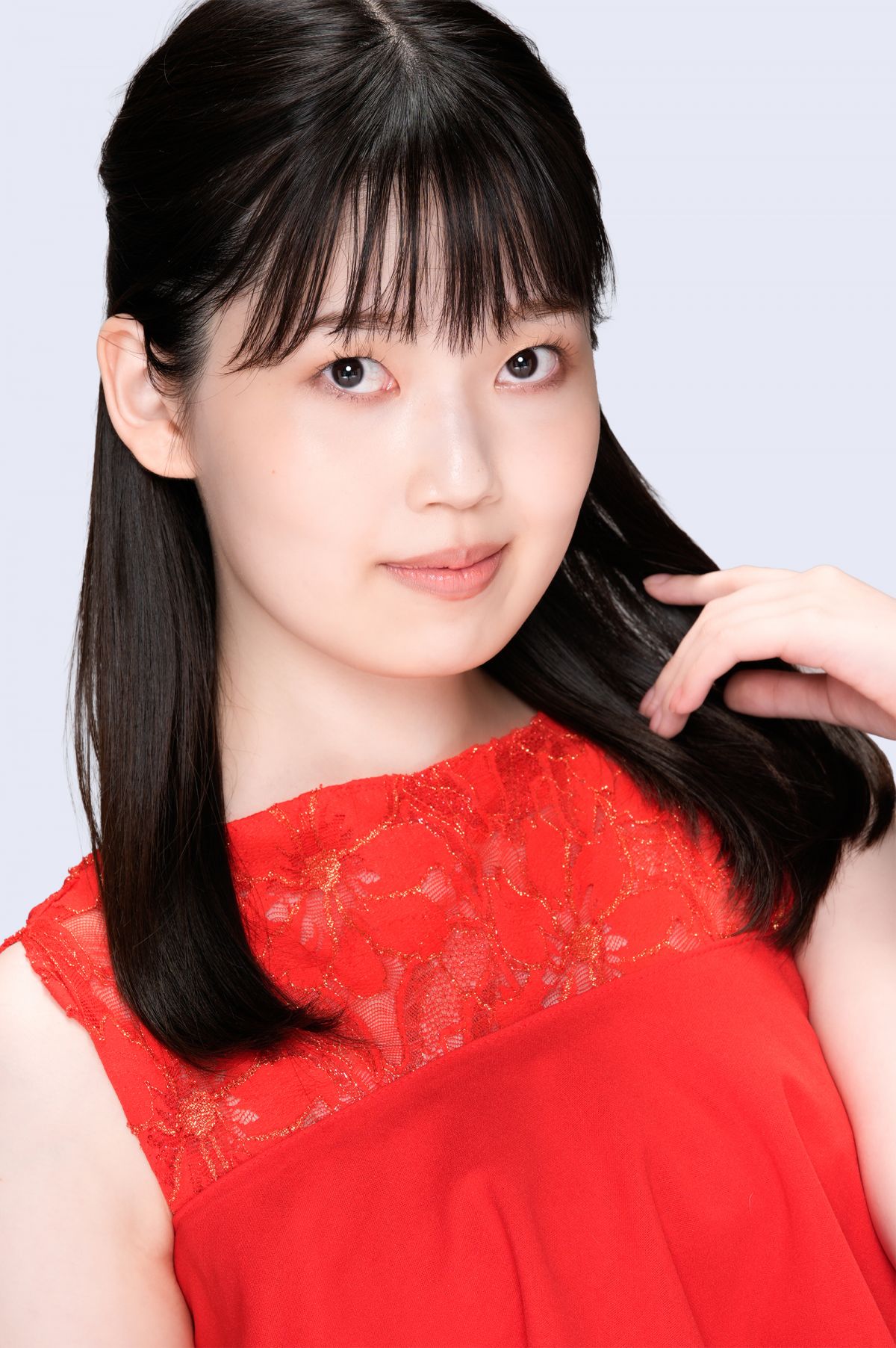 美南里歩 赤衣装